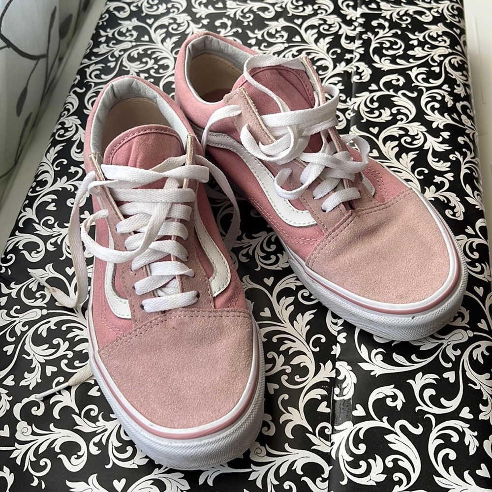 Vans Old Skool Blushing/True White  Skate Shoes Size 8.5Women, 7 Men
